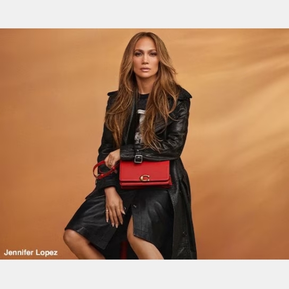 New! Bandit Shoulder Bag in Silver/Black - Picture 8 of 10